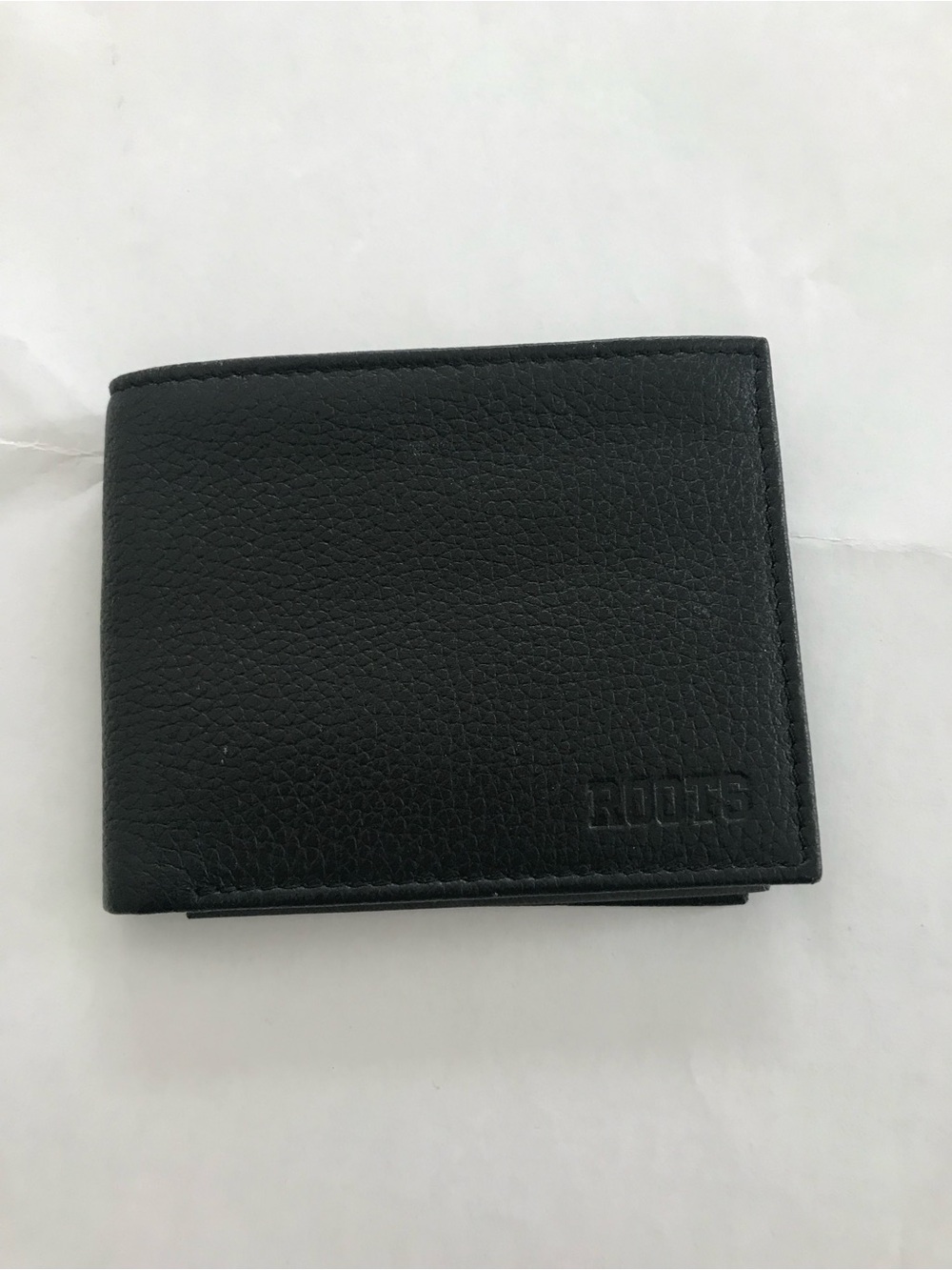 Roots Black Leather Bi-Fold Card Wallet